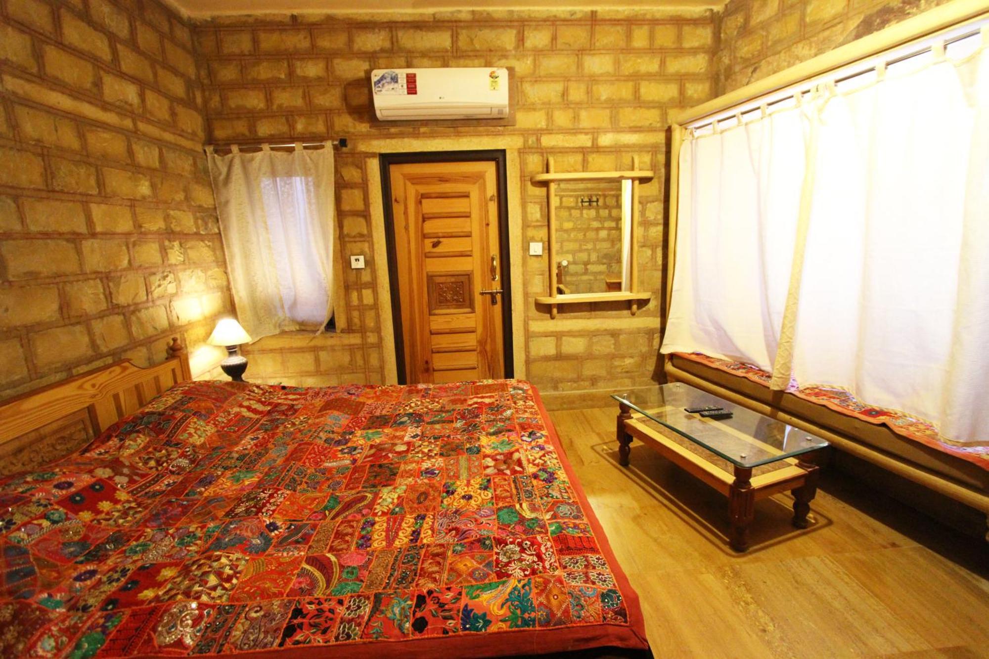Hotel The Silk Route Dzsaiszalmer Szoba fotó